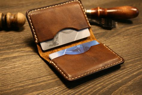 business card holder that fits in wallet